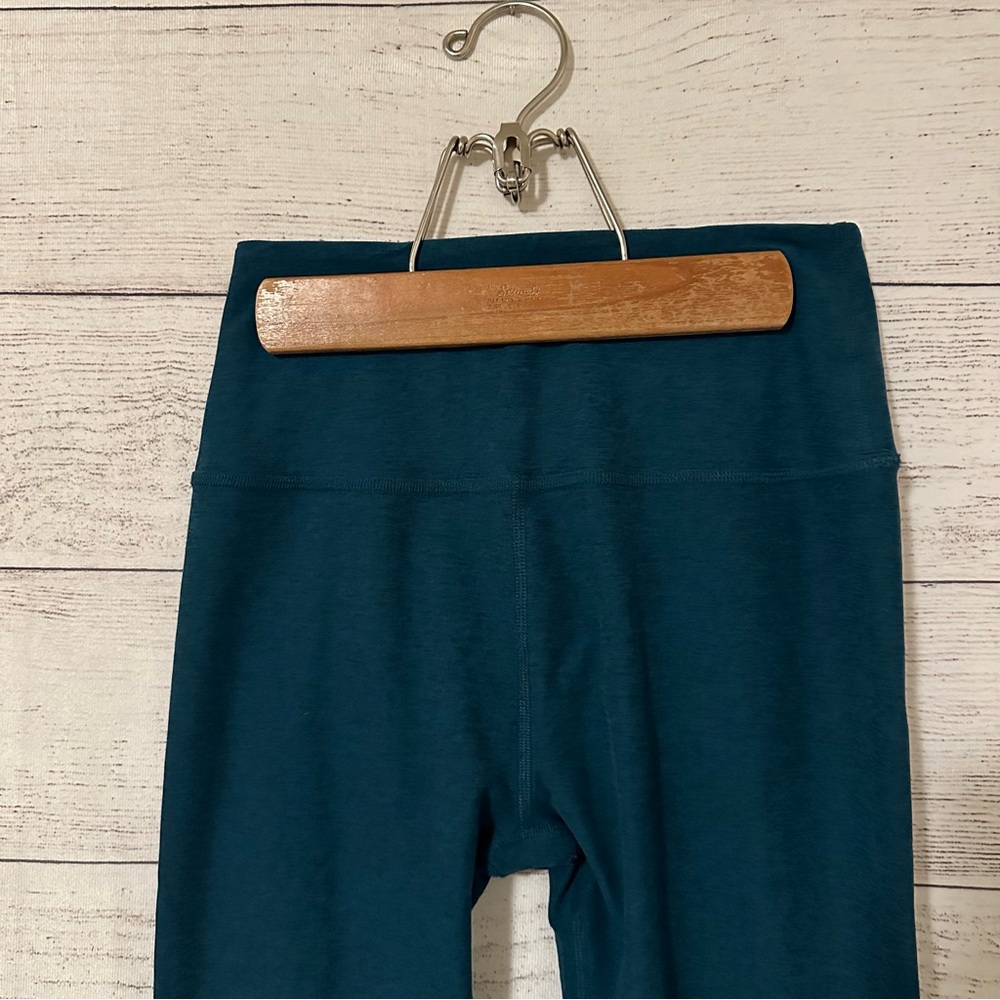 Beyond Yoga Spacedye Caught In The Midi High Waisted Legging. - Picture 4 of 9